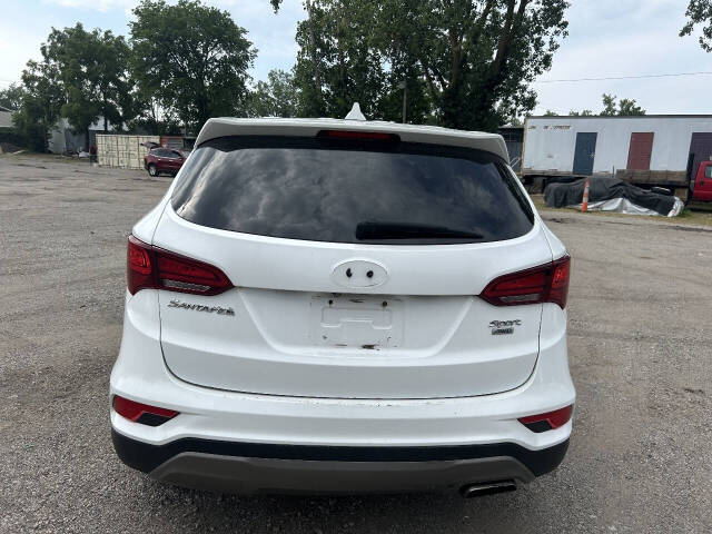 hyundai santa fe 2017 5NMZTDLB2HH028543 image hyundai santa fe 2017 5NMZTDLB2HH028543 image
